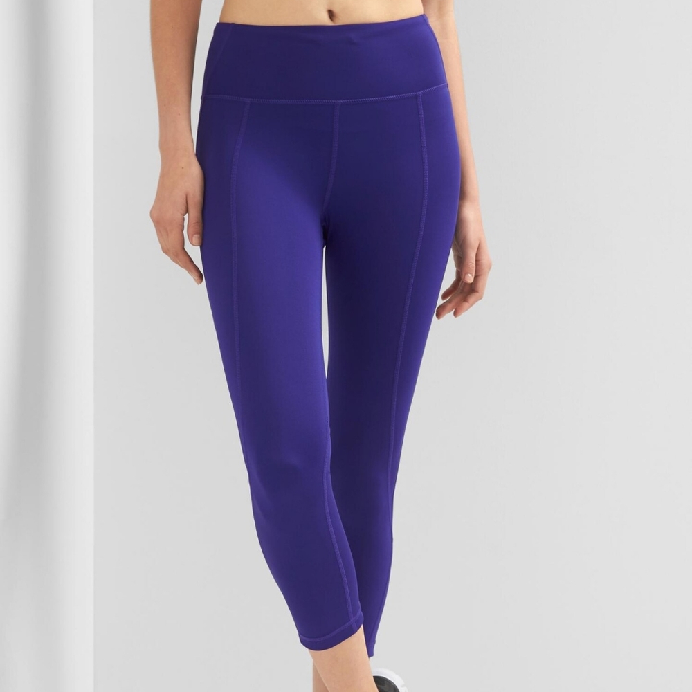 GapFit, Gfast Sculpt Capri Leggings